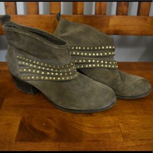 Jessica Simpson booties with gold details